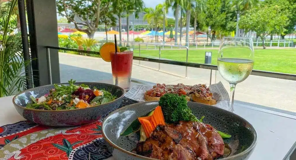 Curve Restaurant and Bar in Darwin